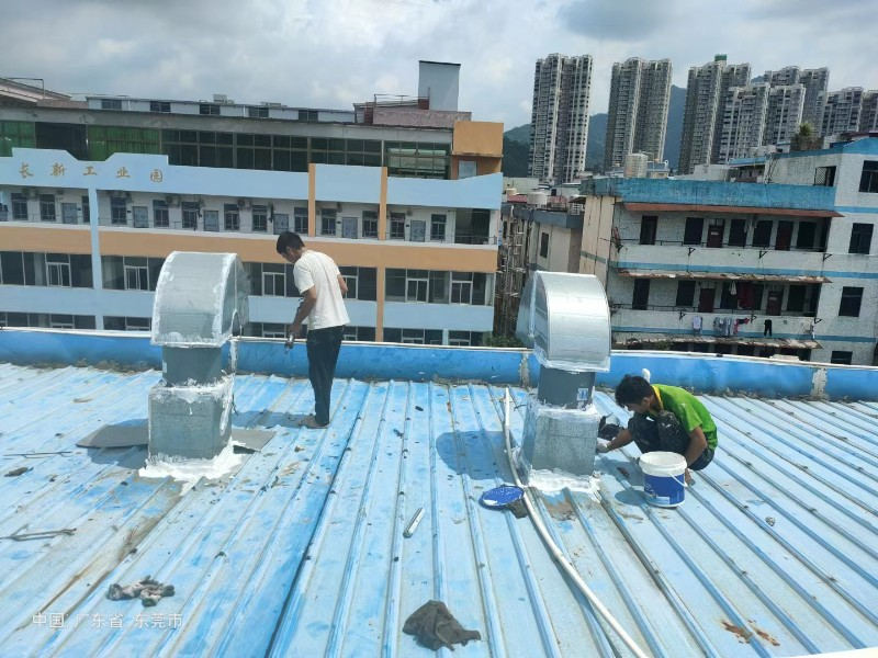 浉河钢结构屋面涂料维修方法